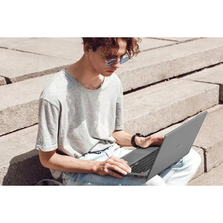 Mocny laptop 15,6 " LG Gram i5-1334U 16GB 1TB SSD 15.6" FHD Win11 Srebrny