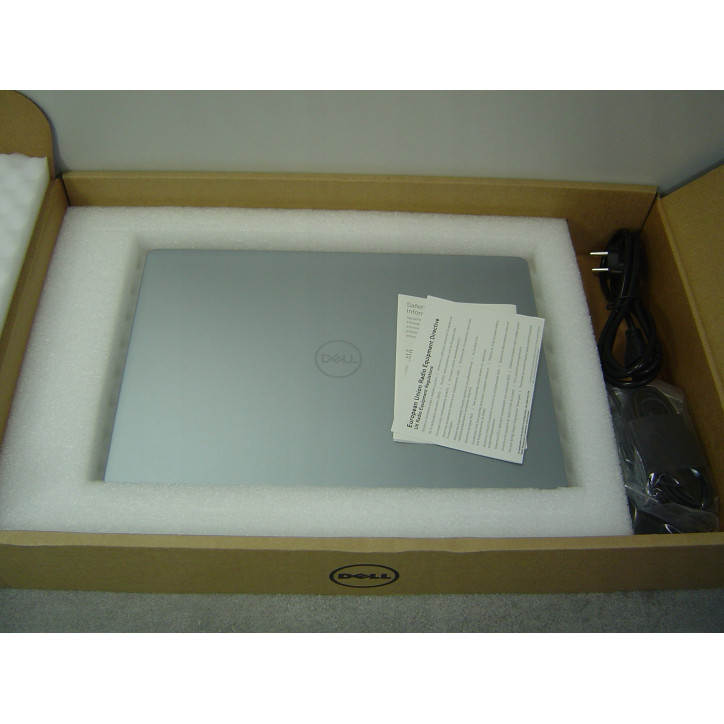 Laptop Dell Inspiron 16 Plus 7640 16 " Intel Core  Ultra  155H 32GB 2TB SSD Win11 RTX4060 3NBD
